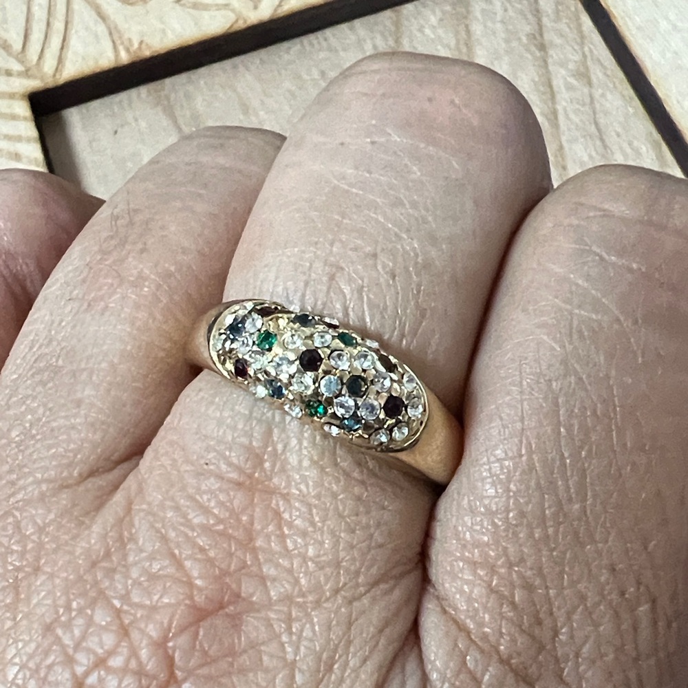 Women’s 18K HGE Multi Color Stone Ring Size 10 Gold Tone Cluster Band